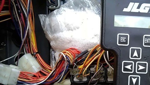 jlg boom lift electrical problems