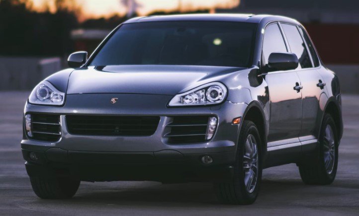 porsche cayenne's lifespan: a detailed analysis 2 how many miles does the porsche cayenne last